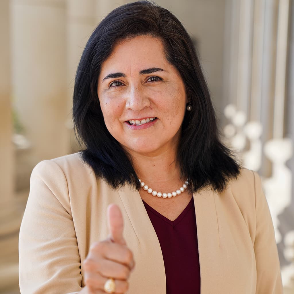 Photo of Dr. Elsa Gonzalez